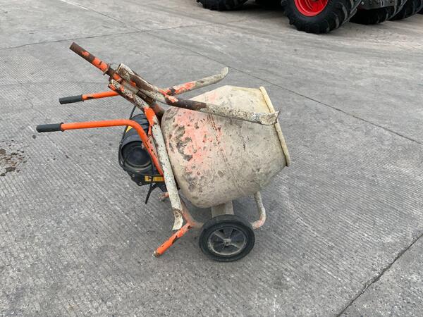 Choosing the Best Concrete Mixer for Sale
